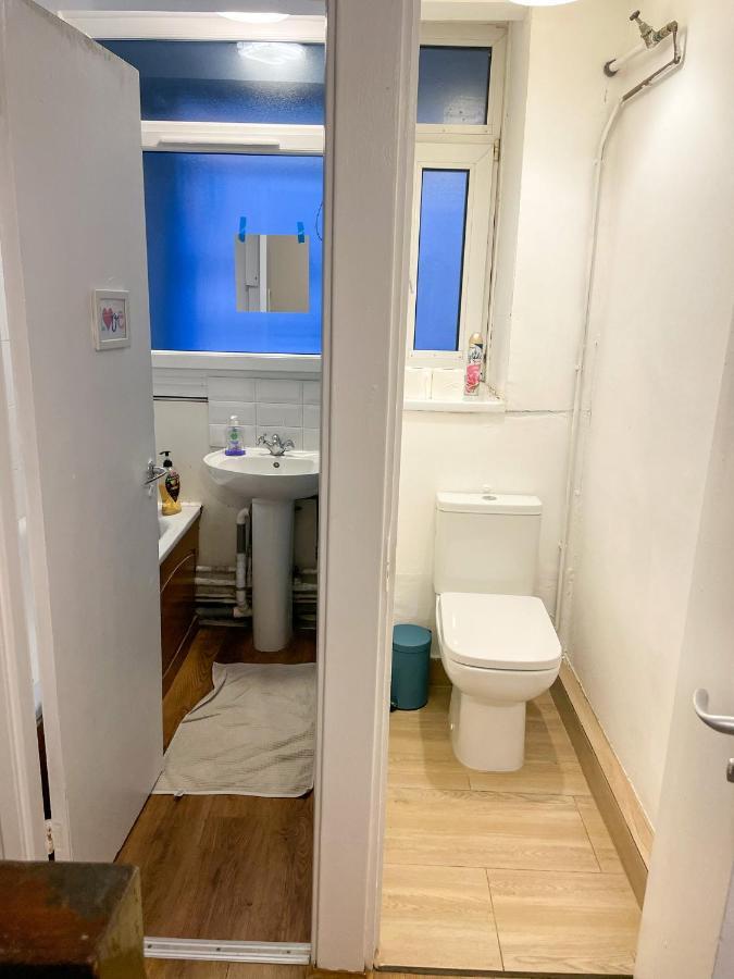 Flat 4, Kingsbury House Villa Londra Exterior foto
