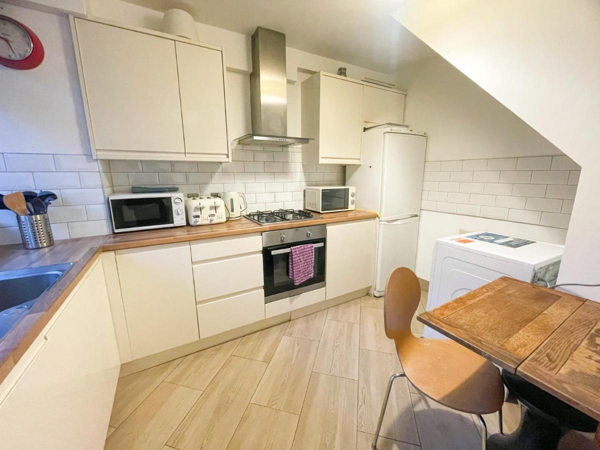 Flat 4, Kingsbury House Villa Londra Exterior foto